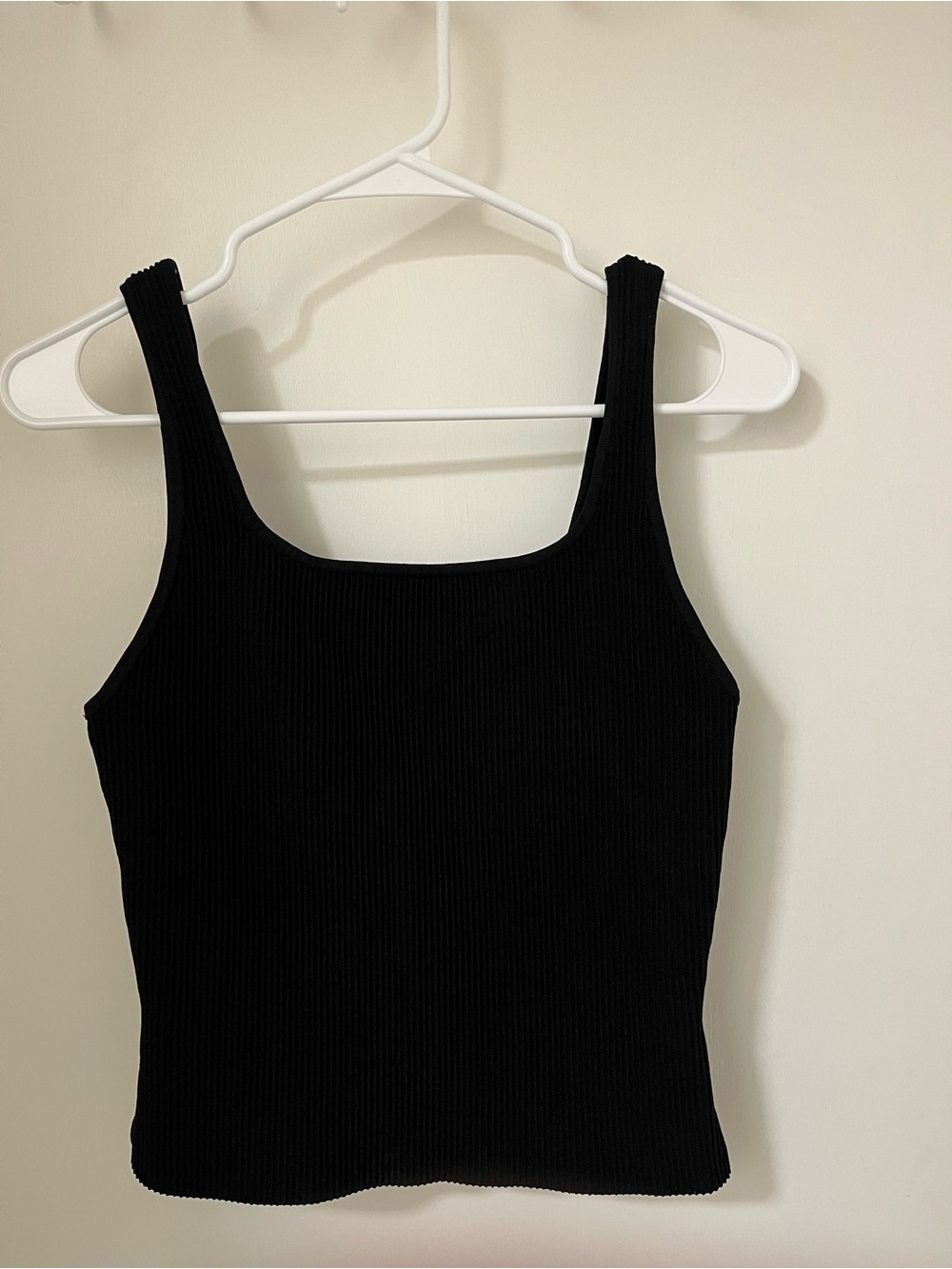 Babaton Sculpt Ribbed Black Tank Top